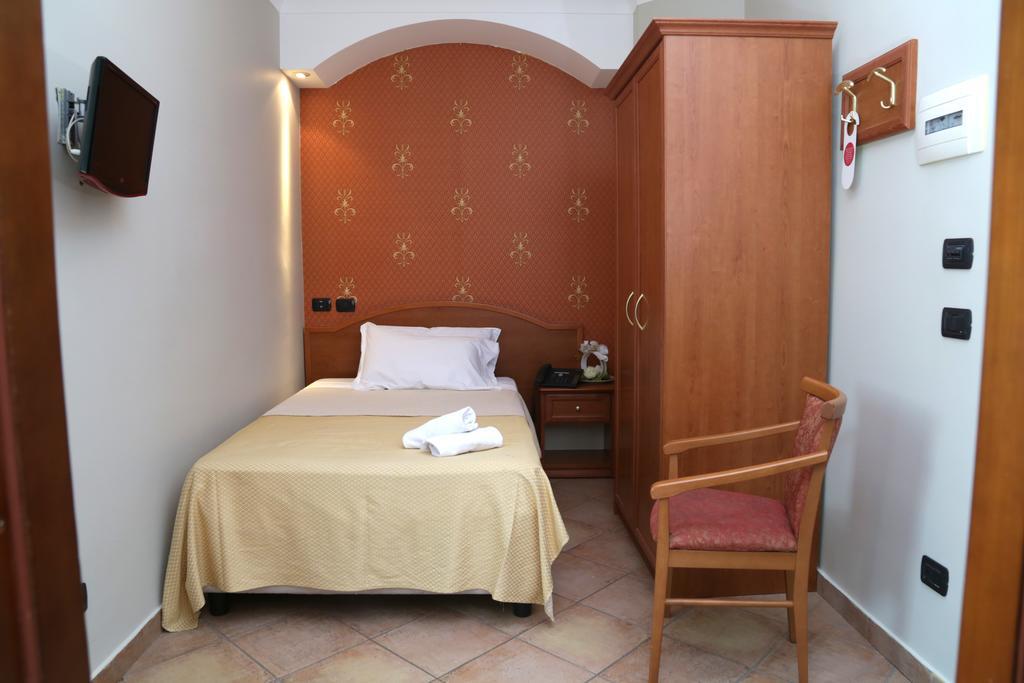 Hotel Stefano A Melito Melito di Napoli Exterior foto